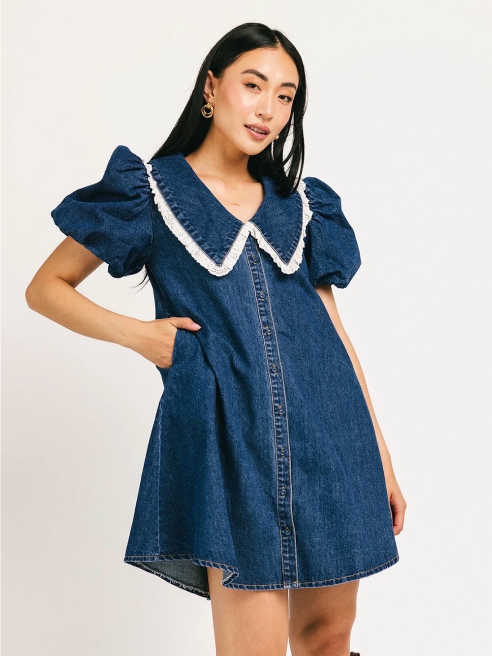 Poppy Collared Denim Puff-Sleeve Mini Dress with Contrast Lace Collar - Blue